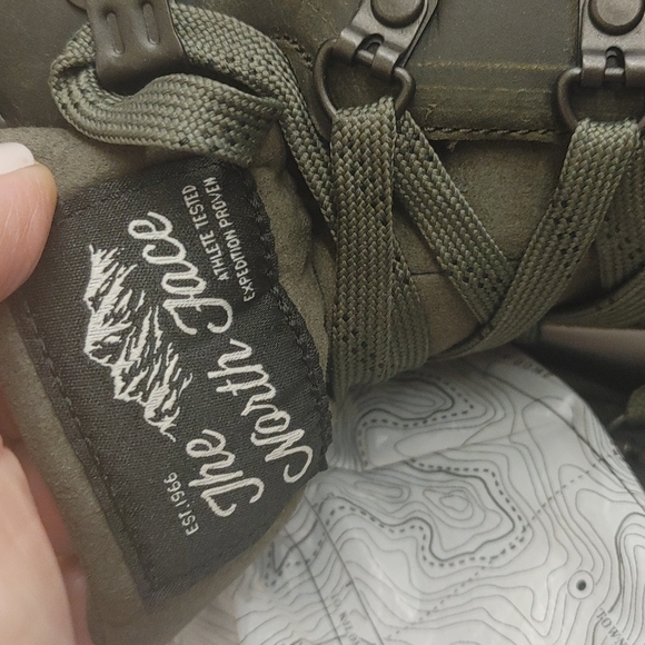 Nitb the North Faces Green leather high top shoes. - Picture 7 of 7